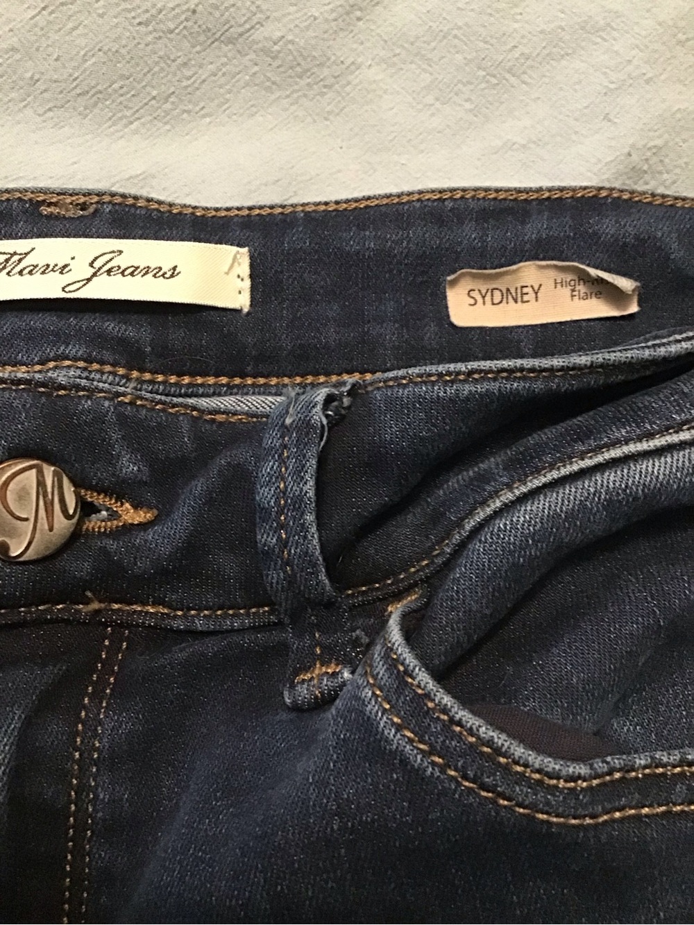 Mavi Sydney High Rise Flare Jeans. Size 28 - Picture 9 of 12